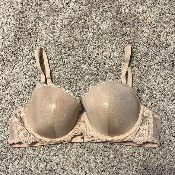 Victoria's Secret Other - Victorias Secret Nude Shimmer Lightly Lined Demi Bra 36B